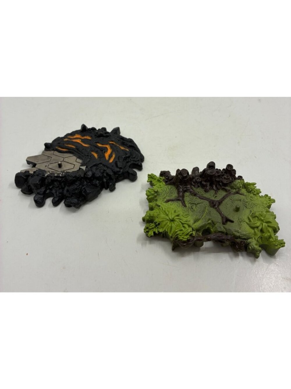 Star Wars 2004 Hasbro Lava & Forest Base Pieces Display Stands